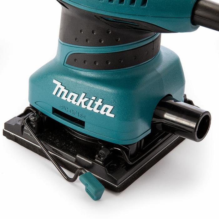 Makita BO4556 Palm Finishing Sander,Size 112mmx102mm,200W,14000opm,1.1kg